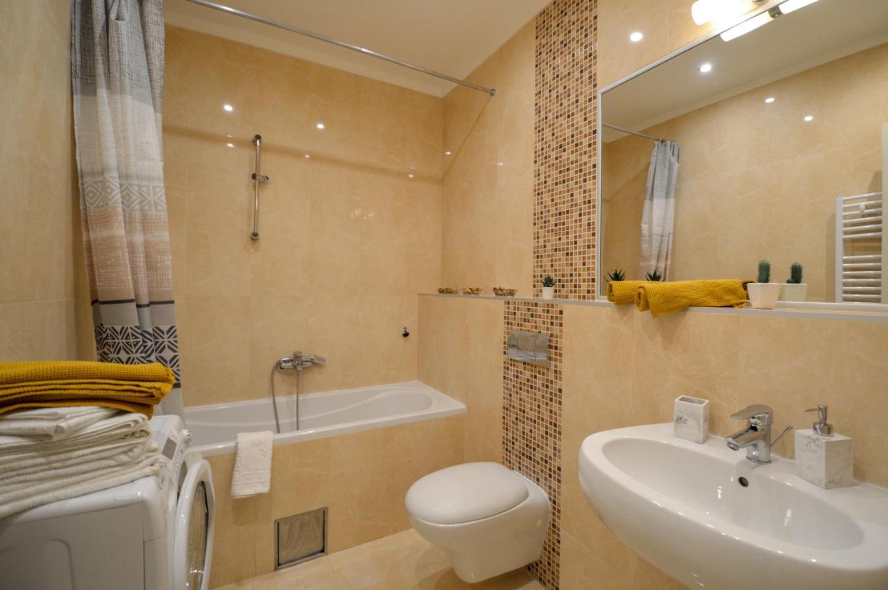 Spacious Studio Park City Novi Sad Exterior foto